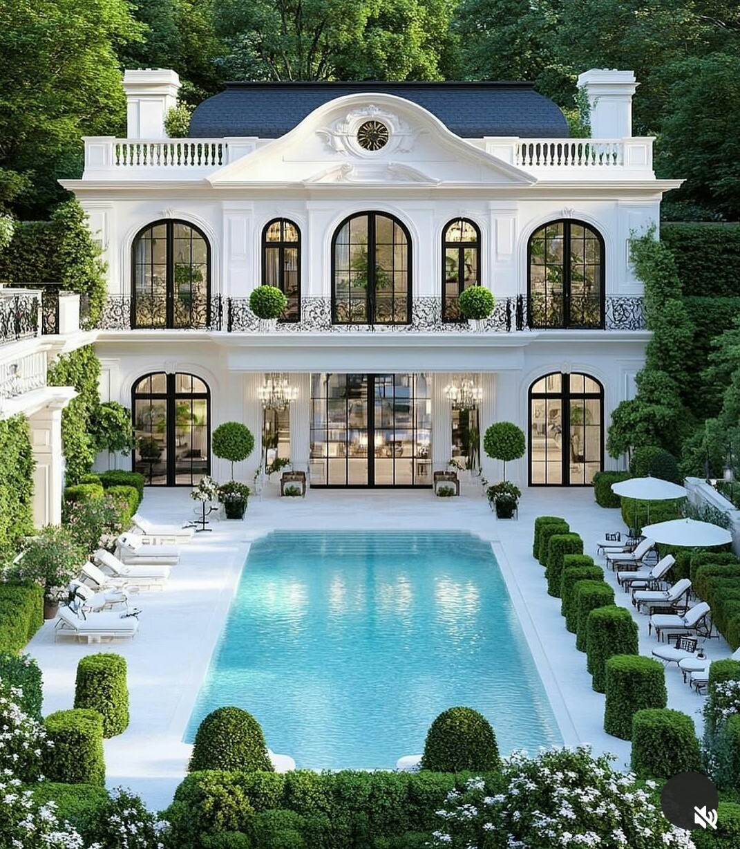 Presidential Suite, Mansions And Villas